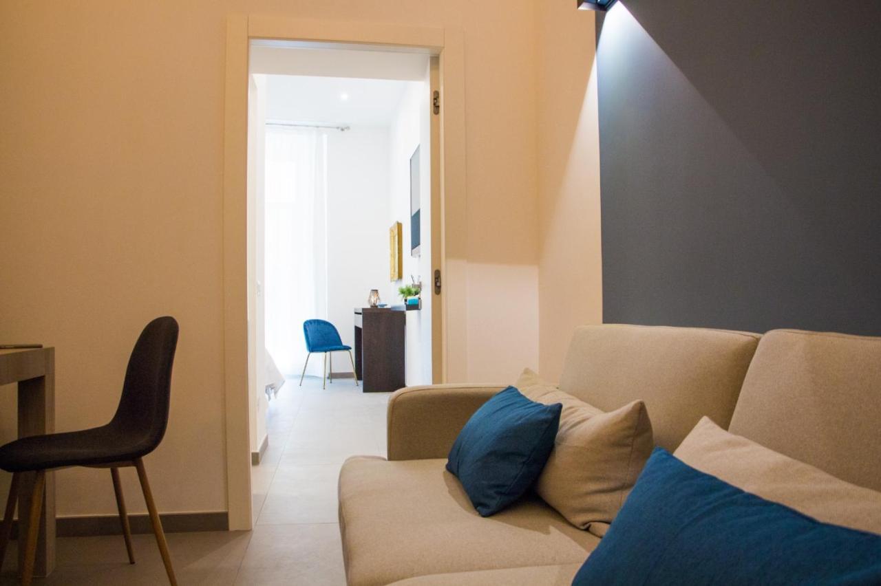 Blue Plebiscito Hotel Napoli Bagian luar foto